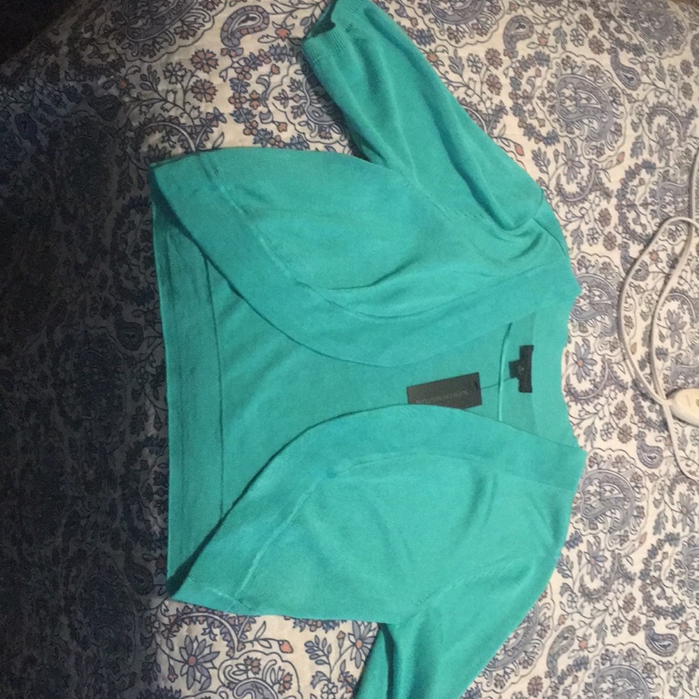 Crop sweater cover up Worthinngton